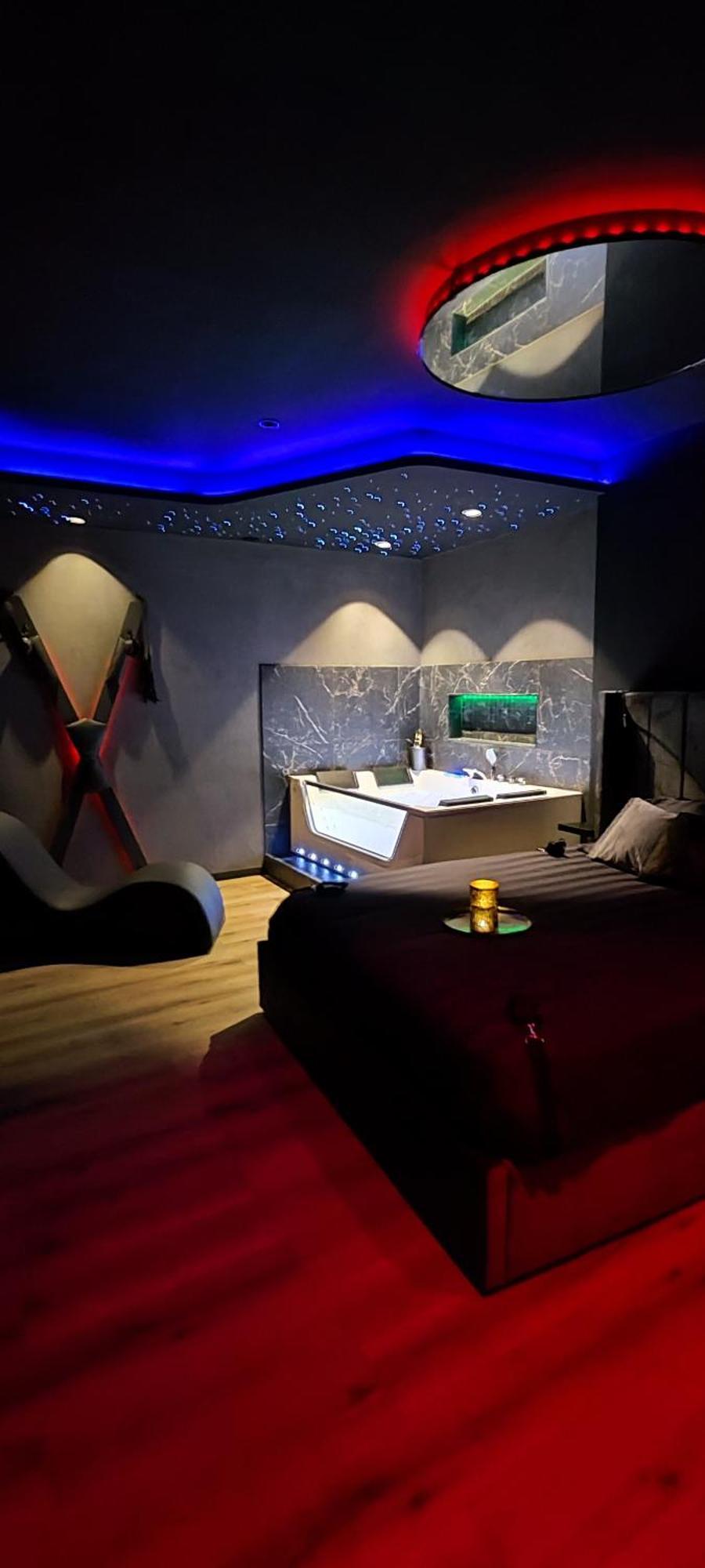 Loveroomxspa Bourg-Saint-Christophe Eksteriør bilde