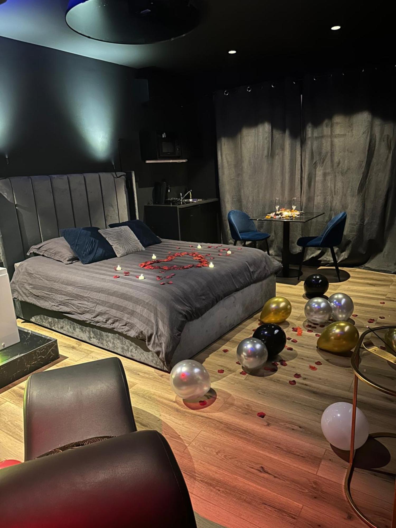 Loveroomxspa Bourg-Saint-Christophe Eksteriør bilde