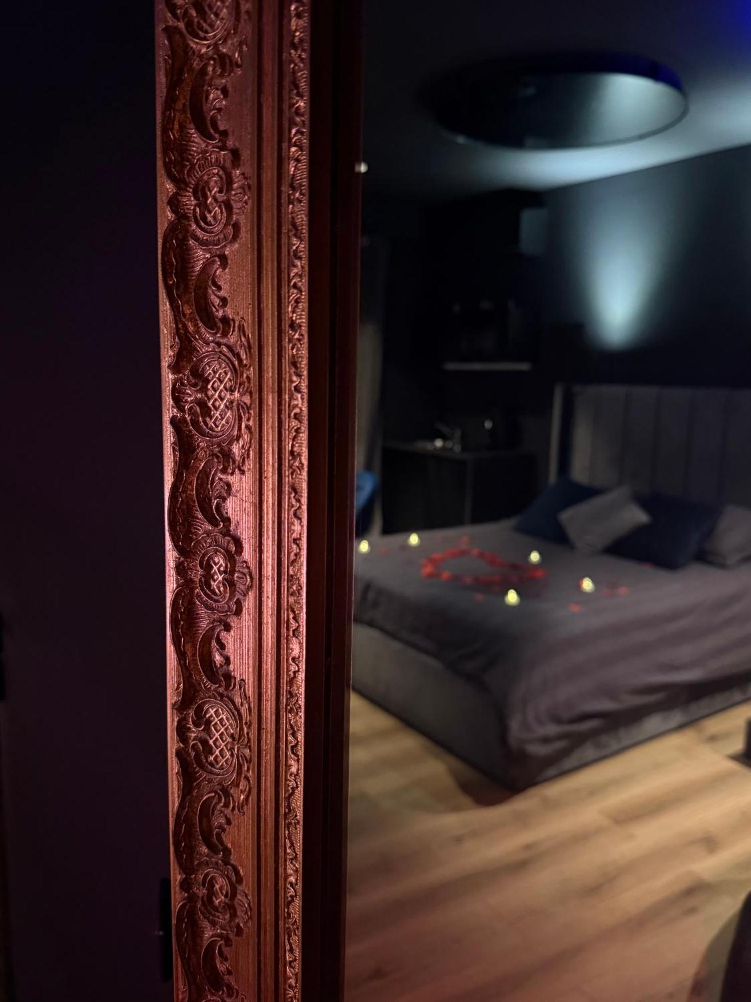 Loveroomxspa Bourg-Saint-Christophe Eksteriør bilde