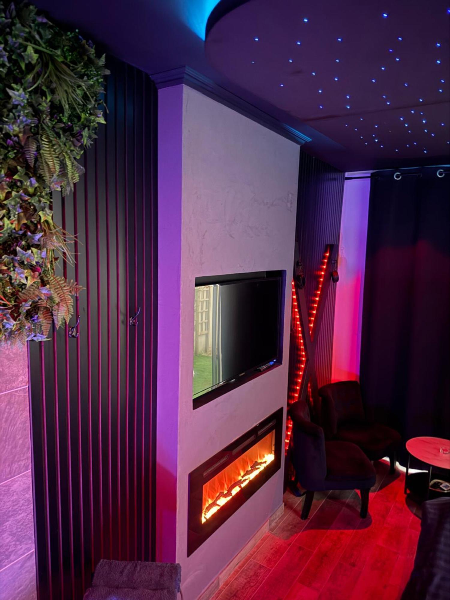 Loveroomxspa Bourg-Saint-Christophe Eksteriør bilde